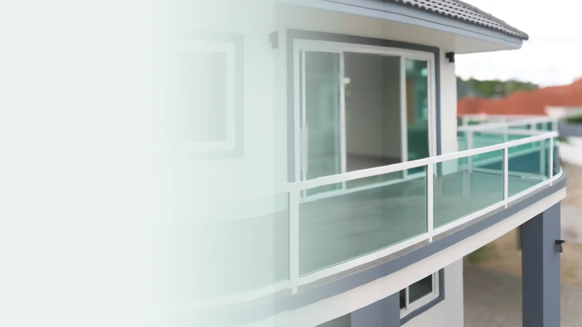 งานกระจกเทมเปอร์ ราวกันตก