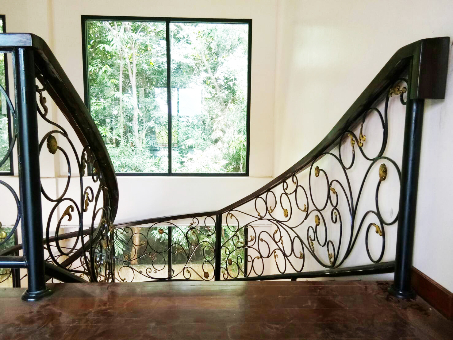 ราวบันไดเหล็ก ลายอิตาลี